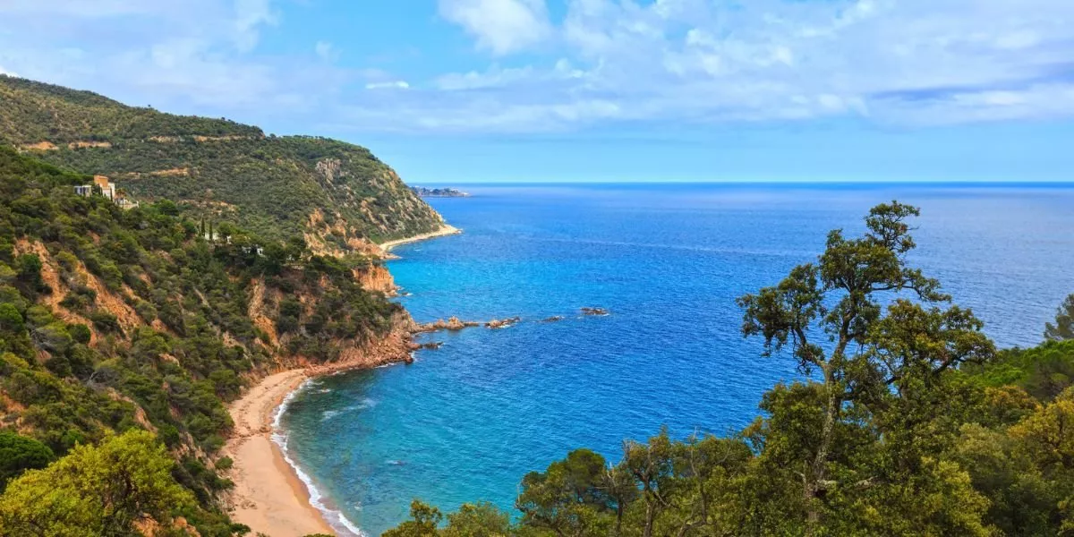 Discover the Magic of the Costa Brava: 10 Reasons to Visit This Mediterranean Paradise